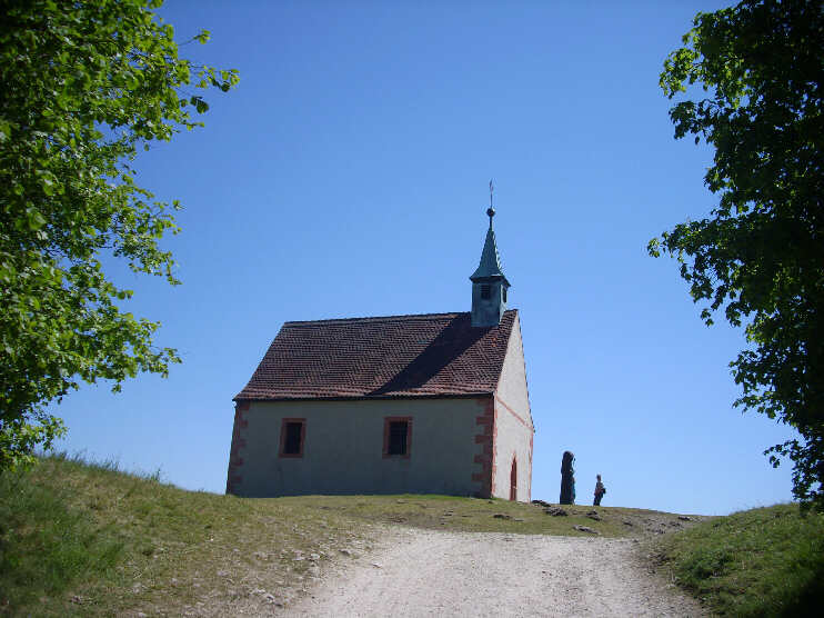 Walburgiskapelle von nrdlicher Seite (Mai 2011)
