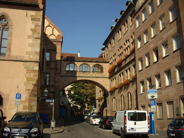 Durchgang vom Rathausplatz zum Fnferplatz (September 2009)