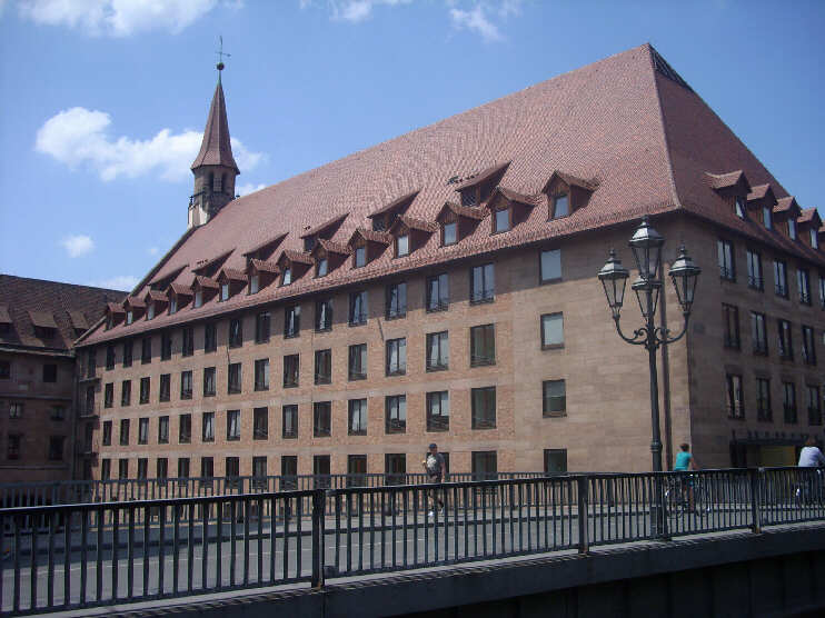 Heiliggeist-Spital und Spitalbrcke (Juli 2013)