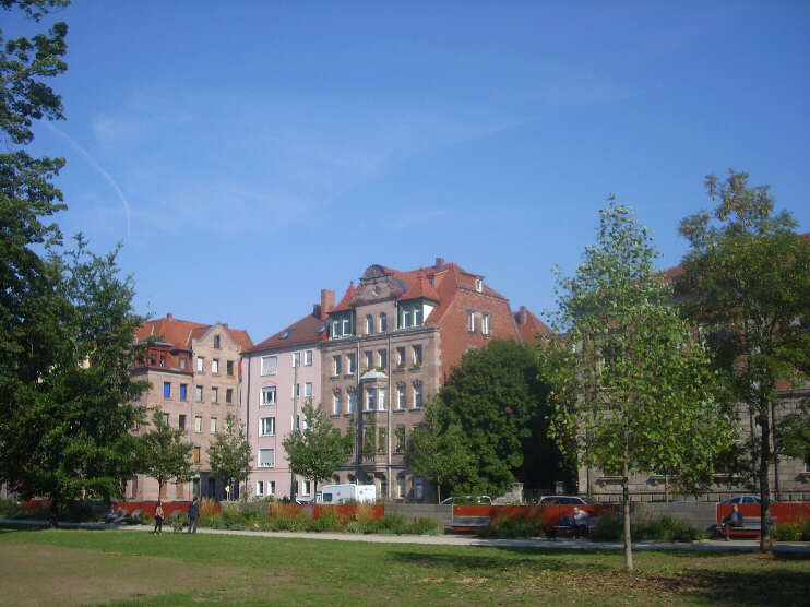 Archivpark, Blickrichtung Archivstrae (August 2015)