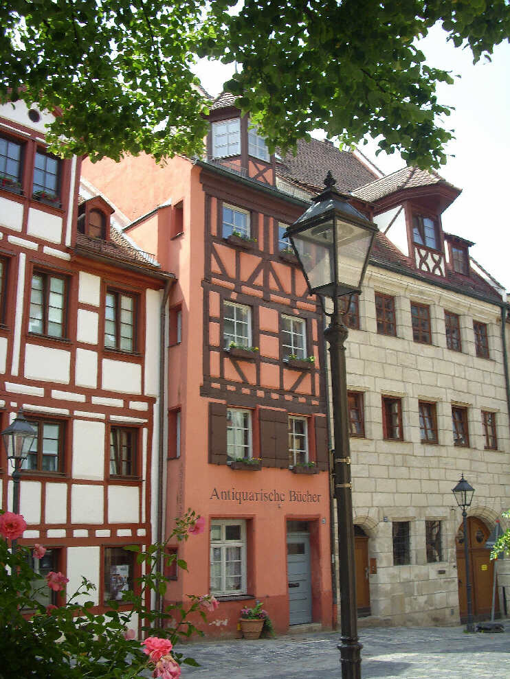 Fassaden in der Weigerbergasse (Juni 2011)