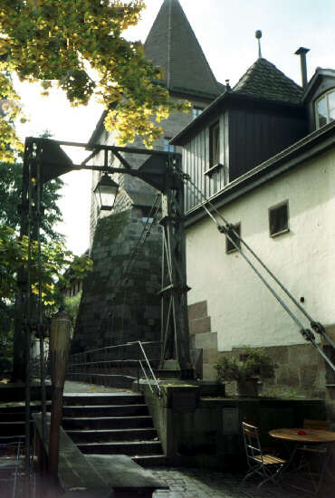 Kettensteg vom Restaurant "Kettensteg" aus gesehen (September 2003)