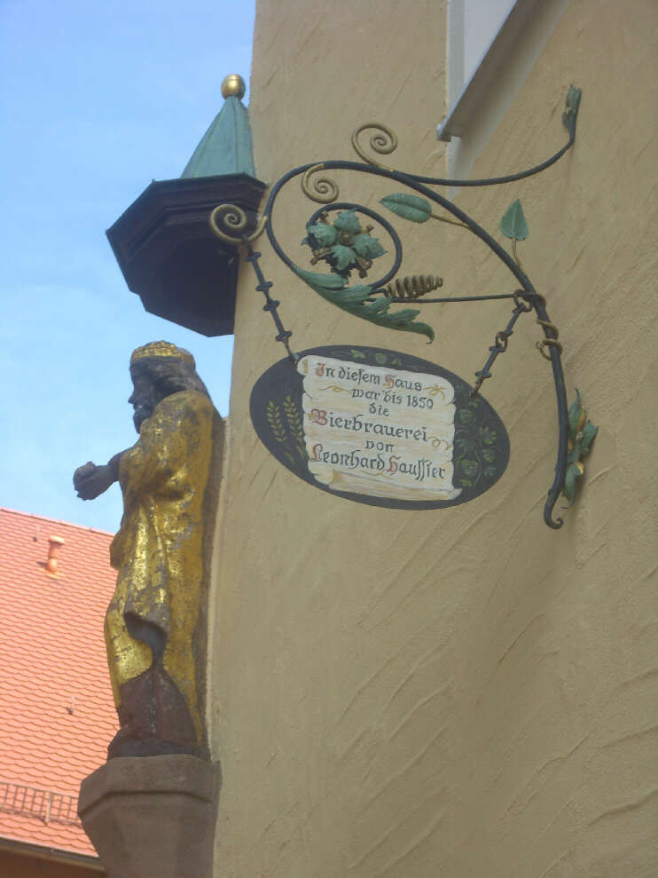Ecke Burgstrae / Untere Sldnersgasse: In diesem Haus war bis 1850 die Bierbrauerei von Leonhard Haussler (Oktober 2015)