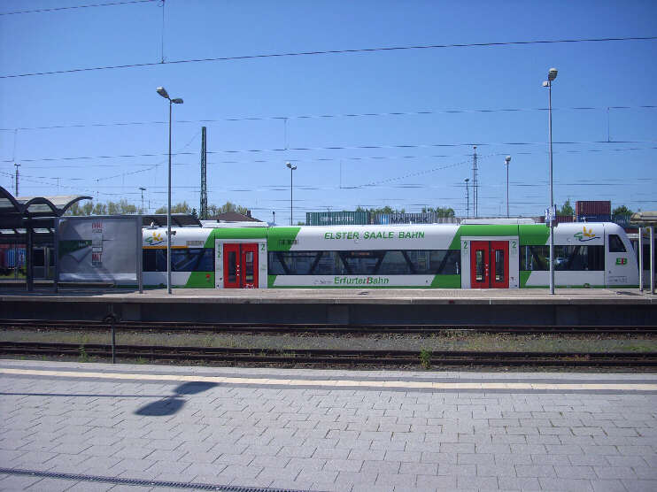 Hof Hbf - Gleis 6b: Elster Saale Bahn (EBx37618) nach Gera Hbf (Juni 2013)